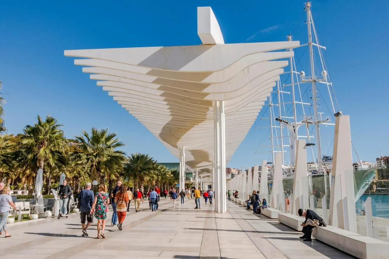 Modern Haven For Urban Explorers By Rems Málaga